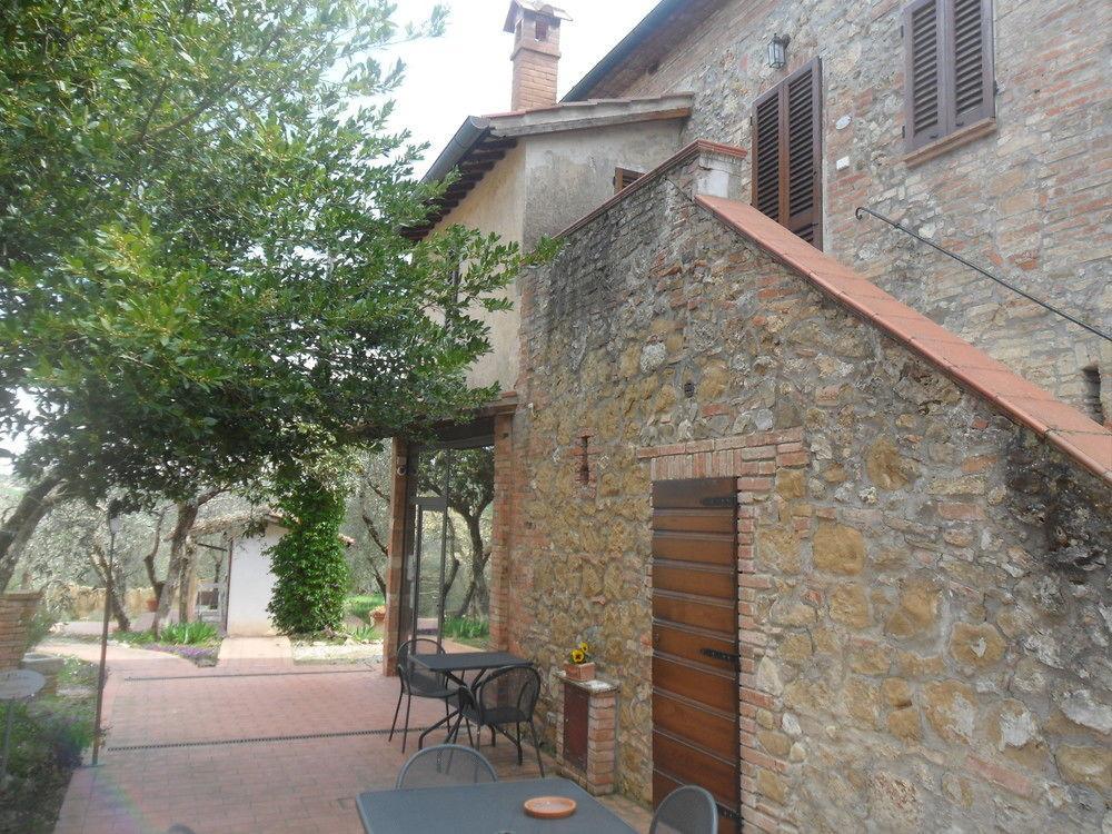 Fullino Nero Rta - Residenza Turistico Alberghiera Siena Exterior foto