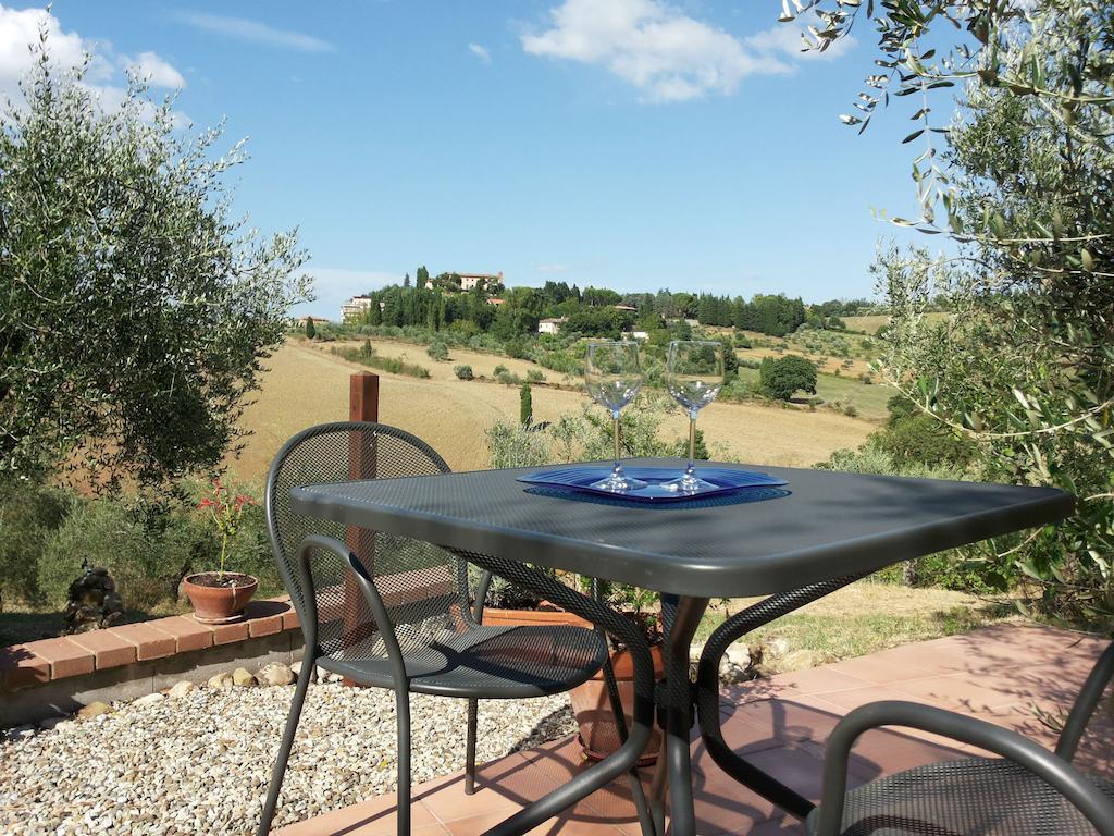 Fullino Nero Rta - Residenza Turistico Alberghiera Siena Exterior foto